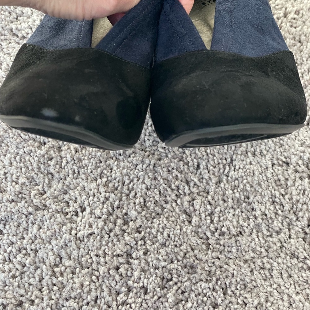 NWOT Impo Black and Blue Suede Heels - Picture 8 of 10